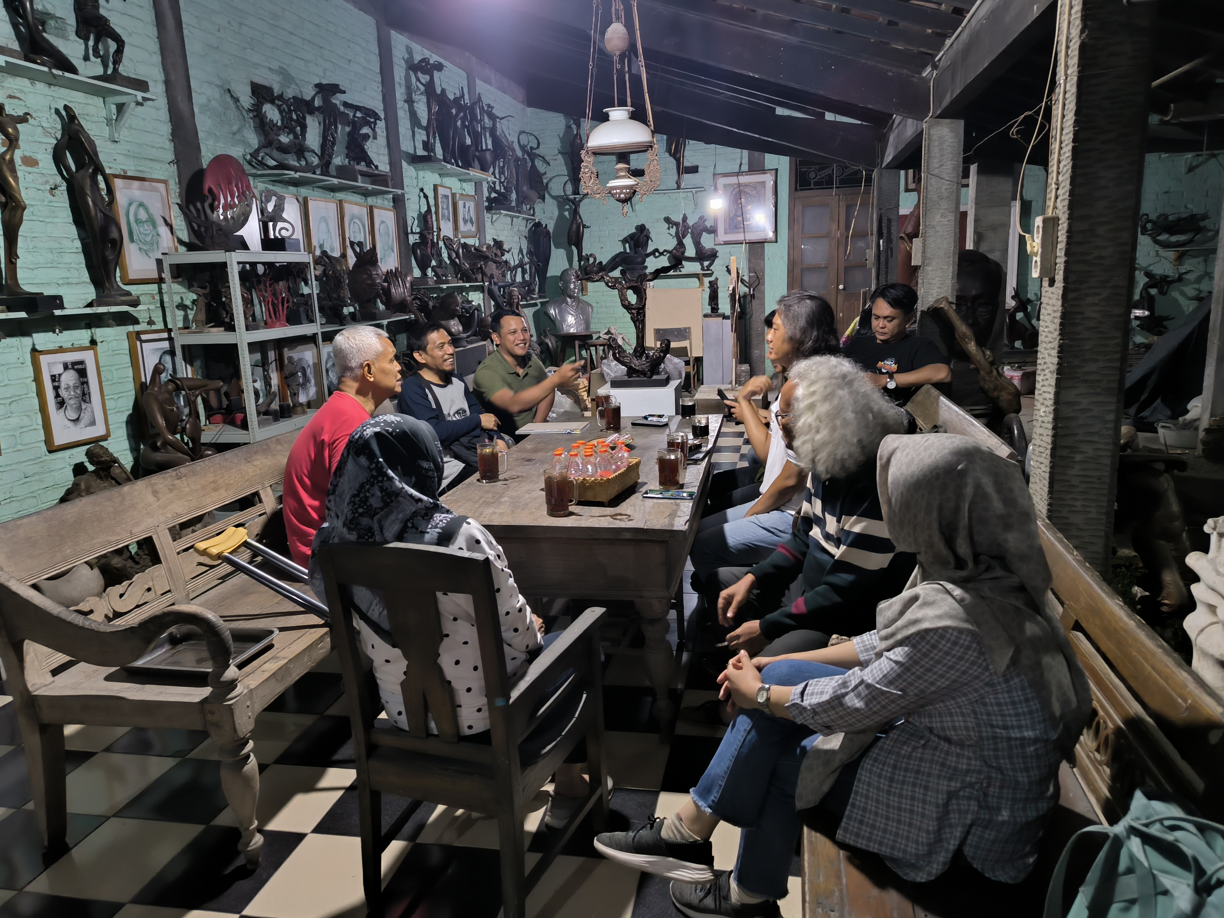 Thumbnail blog pt-hrk-dan-seniman-yogyakarta-jajaki-kolaborasi-dalam-proyek-kreatif